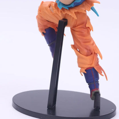 Figurka Goku z falą Kamehameha 21 cm